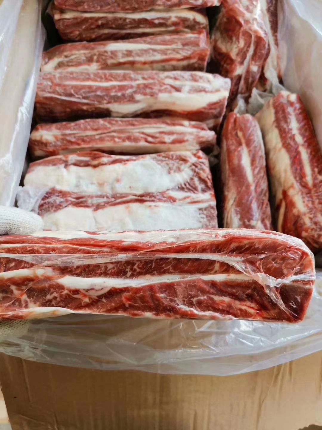 牛小排 生肉