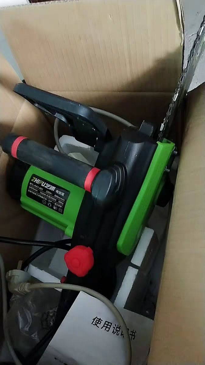 上海黄浦 电锯伐木锯家用电链锯多功能链条锯自动喷油大功率木工电动