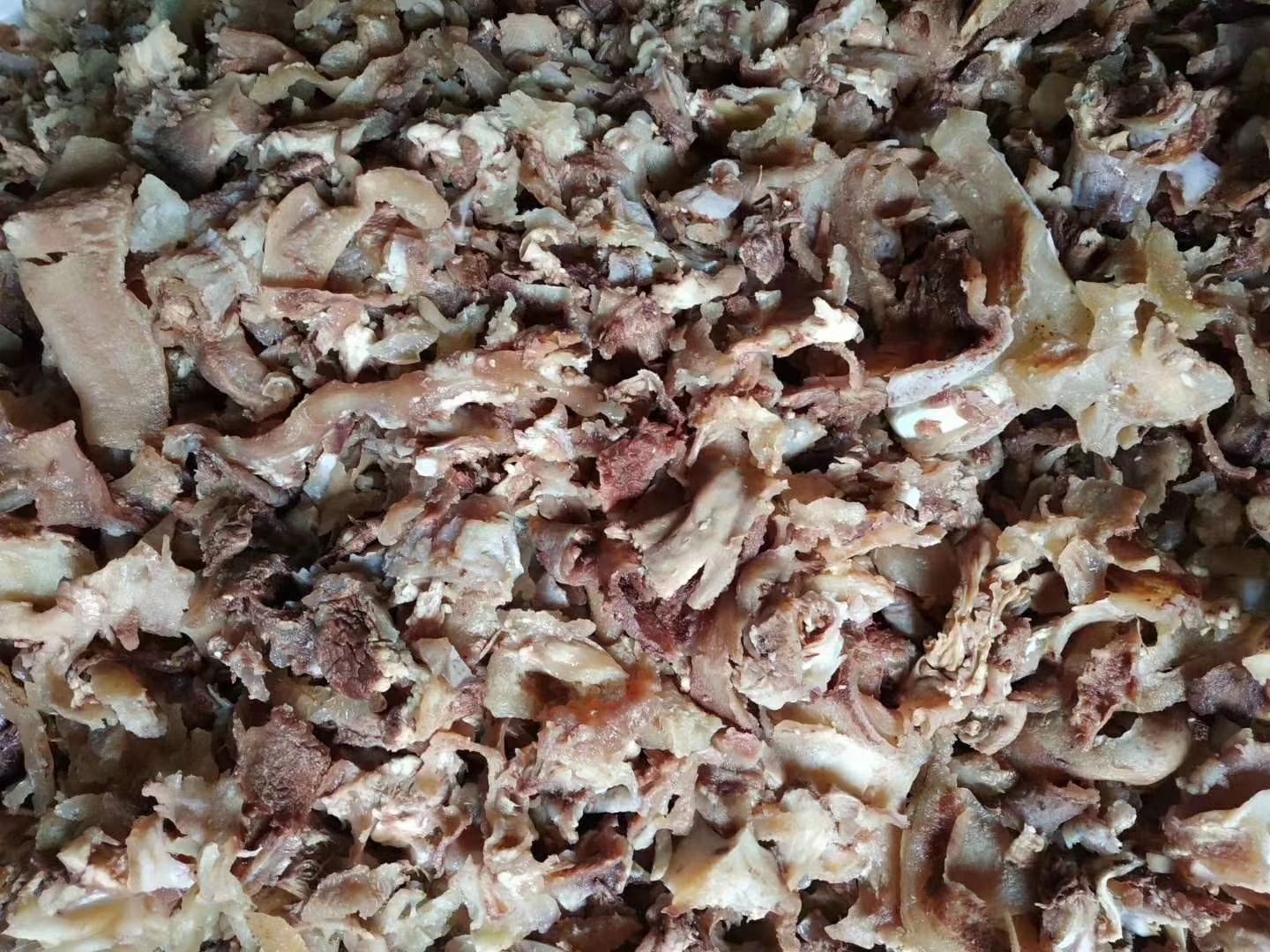 牛剔骨肉五香剔骨肉牛骨头上剃的碎肉