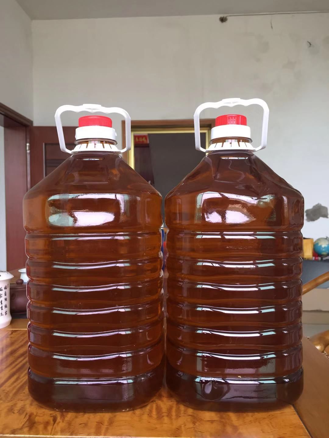 湖南长沙天心区纯菜籽油 纯菜籽自家油坊压榨出来的!