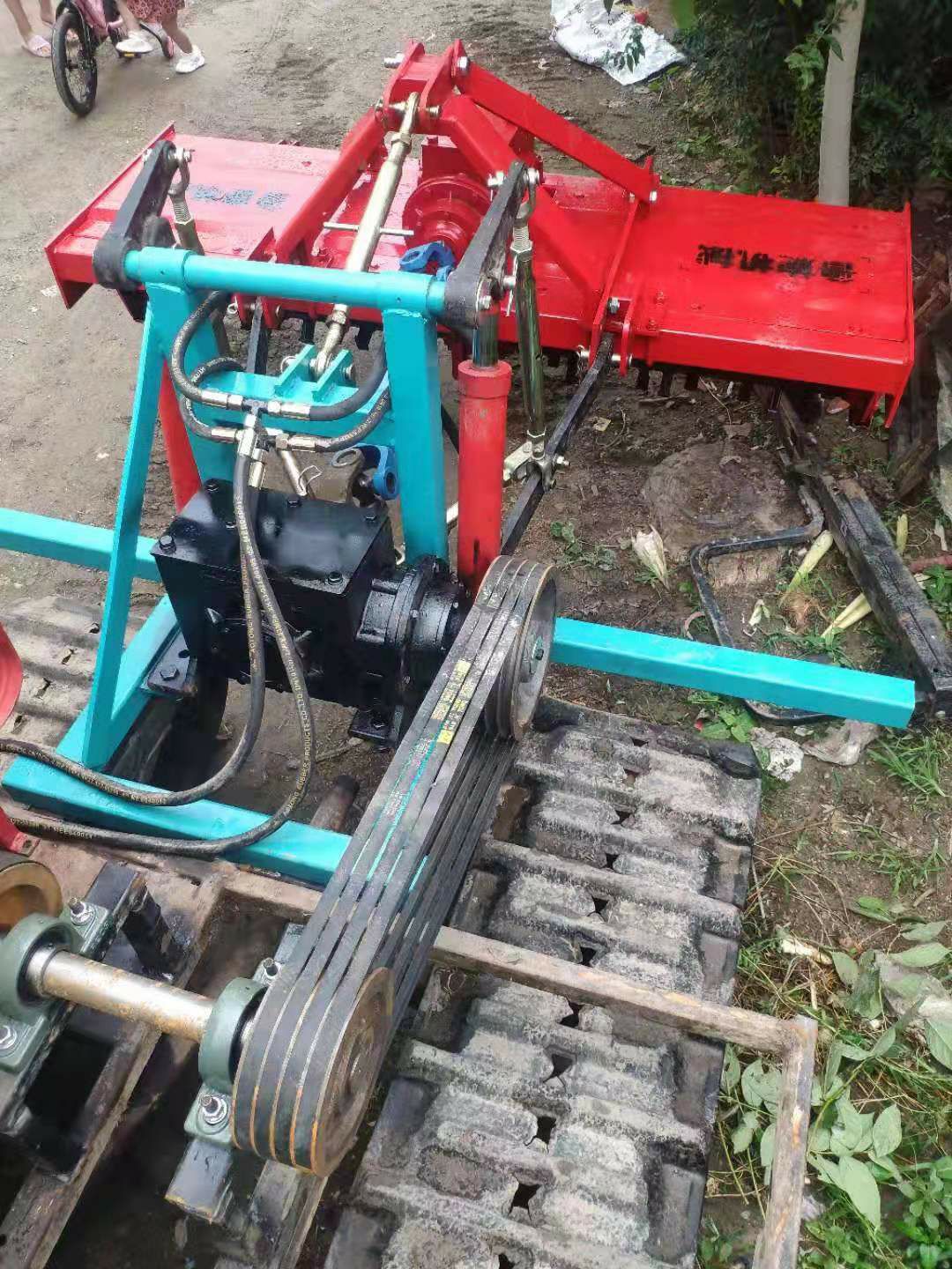 履带收割机改装旋耕机打浆机