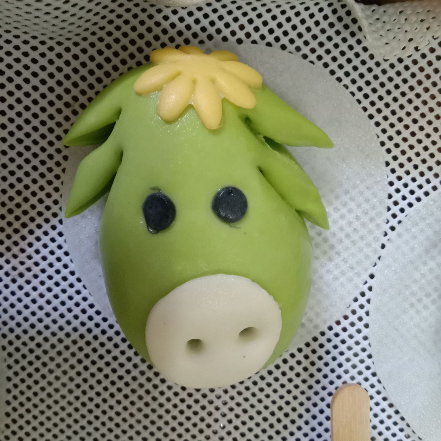 包子都忙到凌晨,但是每次看到大人小孩吃着自己亲手制作的果蔬卡通包