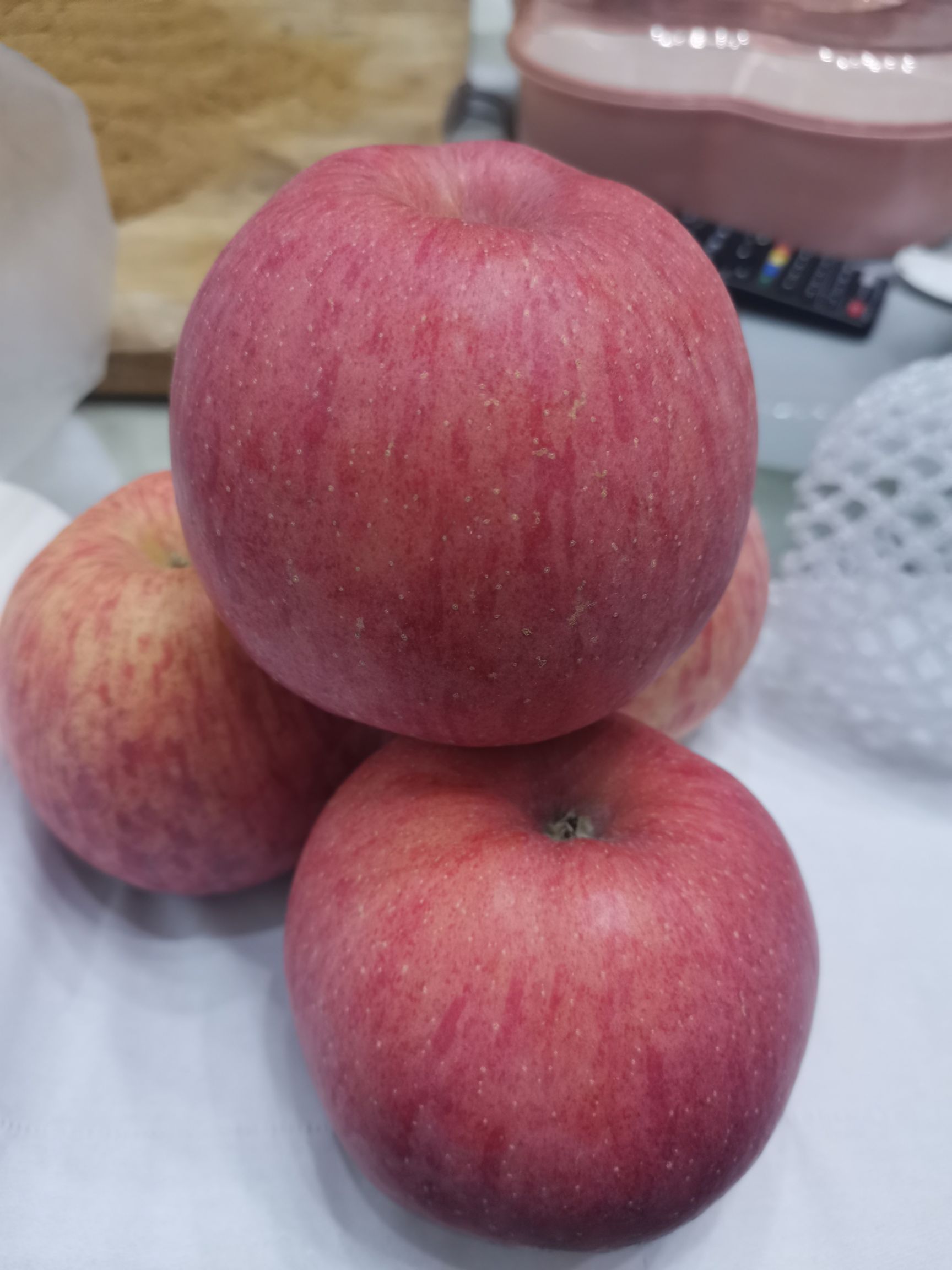 红富士苹果 甜,嘎嘣脆,色香味俱全