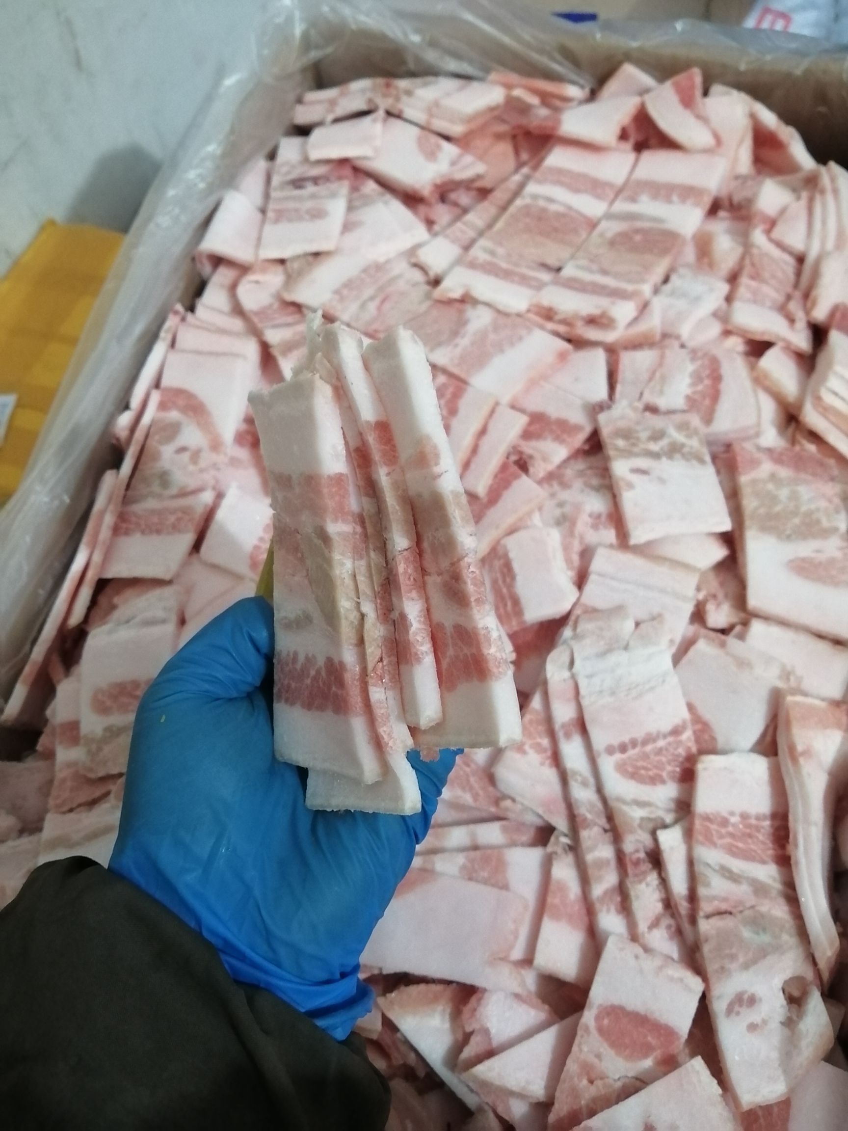 猪肉类 带皮五花肉片20斤一箱
