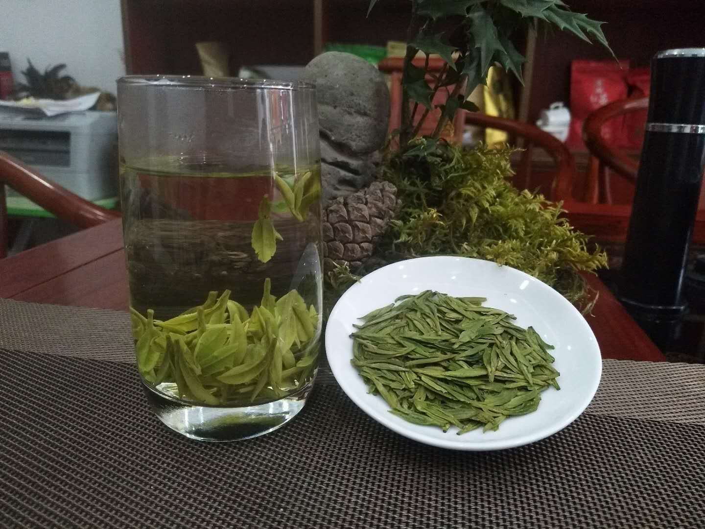 供应大厅  农副加工  绿茶  商品属性 品种名:龙井茶 货品等级:一级