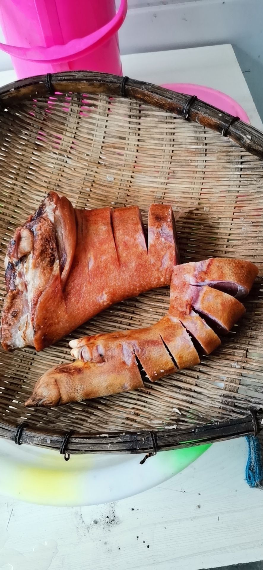 腊肉 农家烟熏腊猪脚