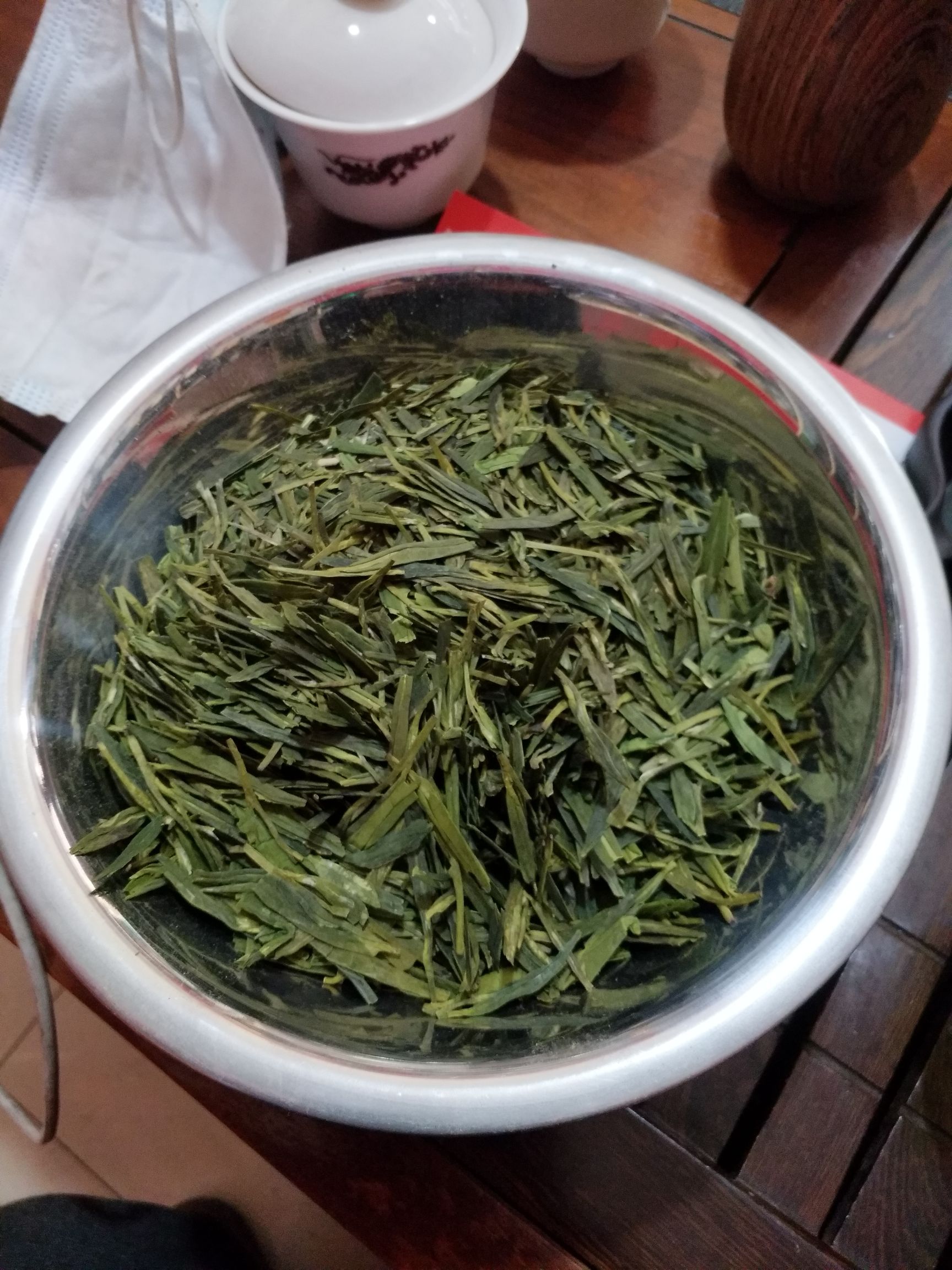 供应大厅  农副加工  绿茶 商品属性 品种名:龙井茶 品种名:龙井茶