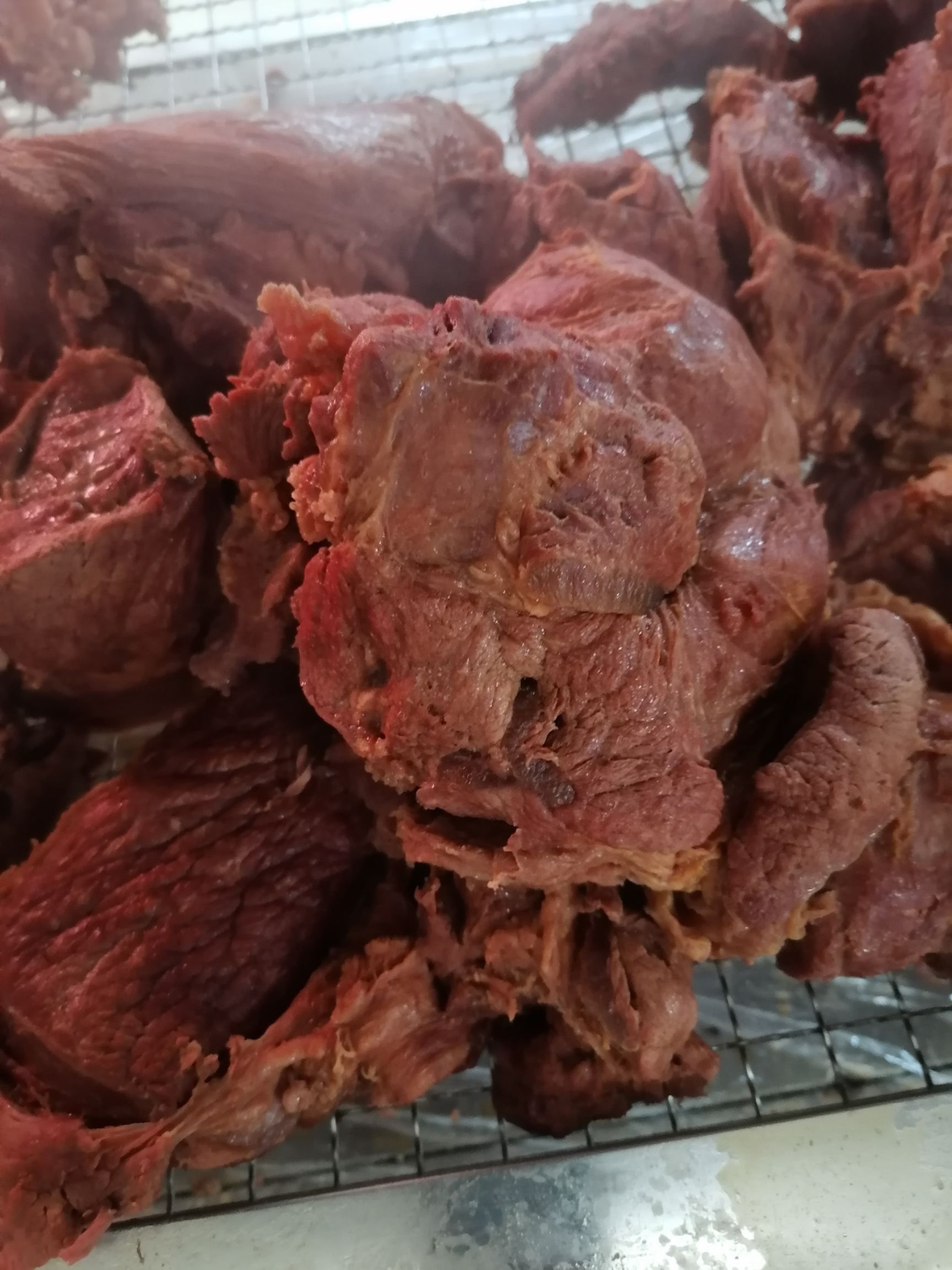 厂家直销全熟五香熟牛肉,纯干肉