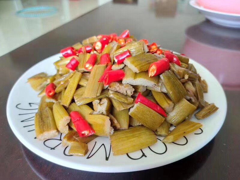 泡笋 酸芋苗泡菜茂名特产农家自制