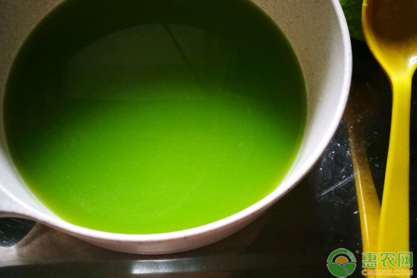 苦瓜汁泡脚的作用