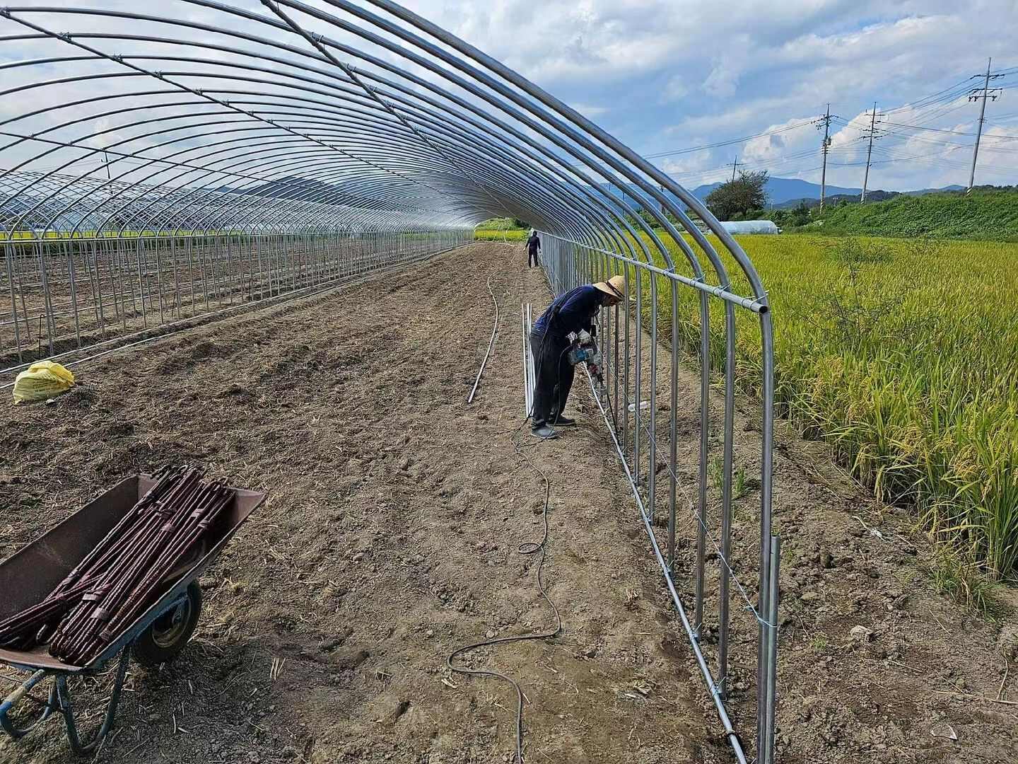 和泰祥温室大棚厂家定定制全套大棚骨架椭圆管热镀锌钢架