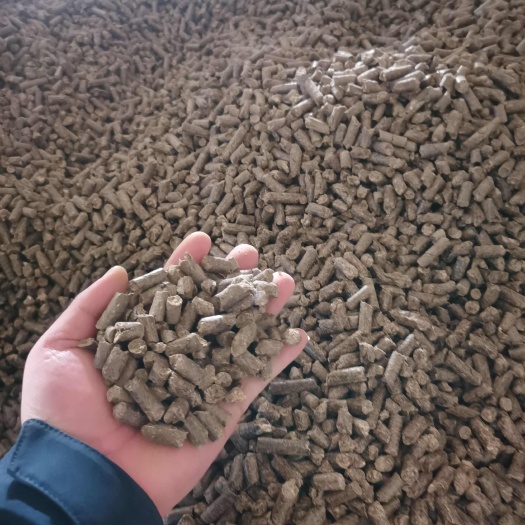 新民市花生皮颗粒燃烧颗粒牛羊饲喂颗粒