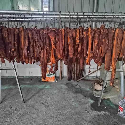 耒阳市湖南柴火米糠熏制腊肉腊肠五花腊肉