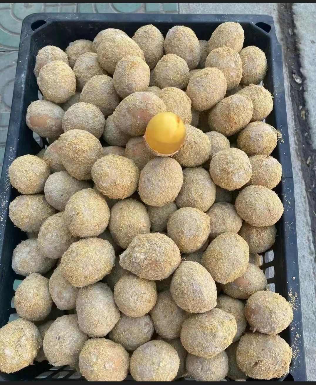 皮蛋变蛋安徽特产，手工制作。