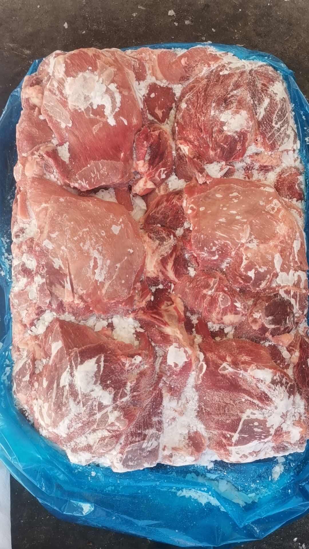 母猪二号肉，板冻，常年生产，货源充足，供应稳定