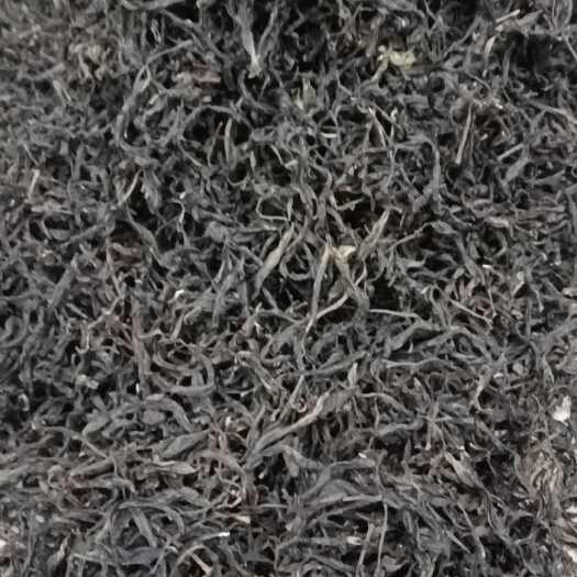 广州红极的鸭屎香单丛茶。条形漂亮，花香，鸭屎味浓！