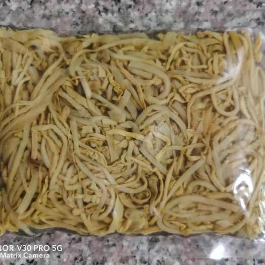 昆明云南龙竹笋碳烤干巴笋丝