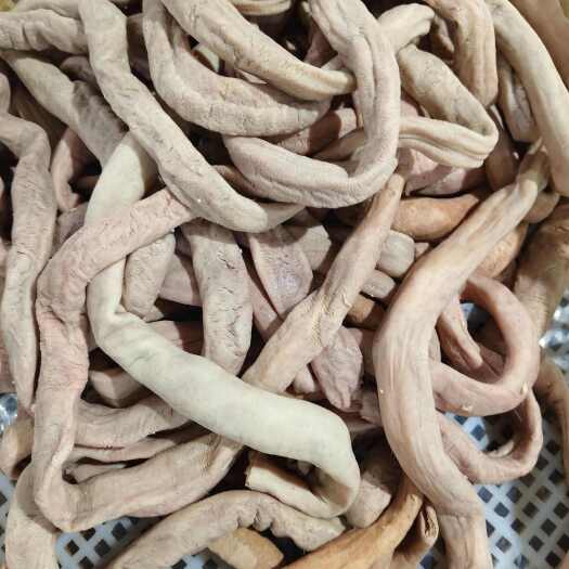 牛小肠,不是精修,有油。三成熟