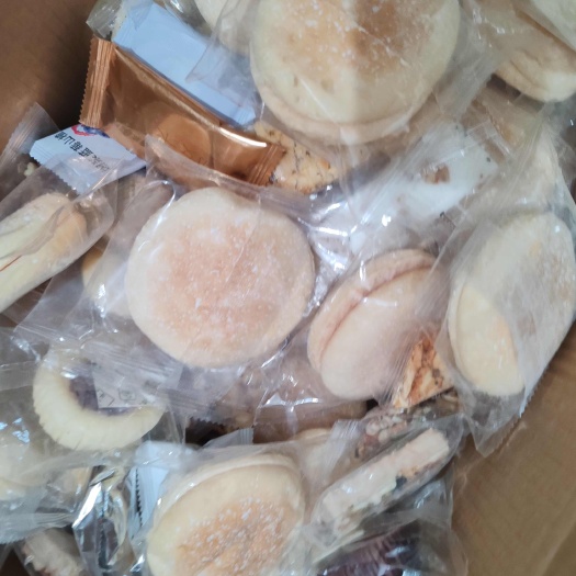 武陟县残次品食品饼干面包下脚料过期食品临期食品电商退货