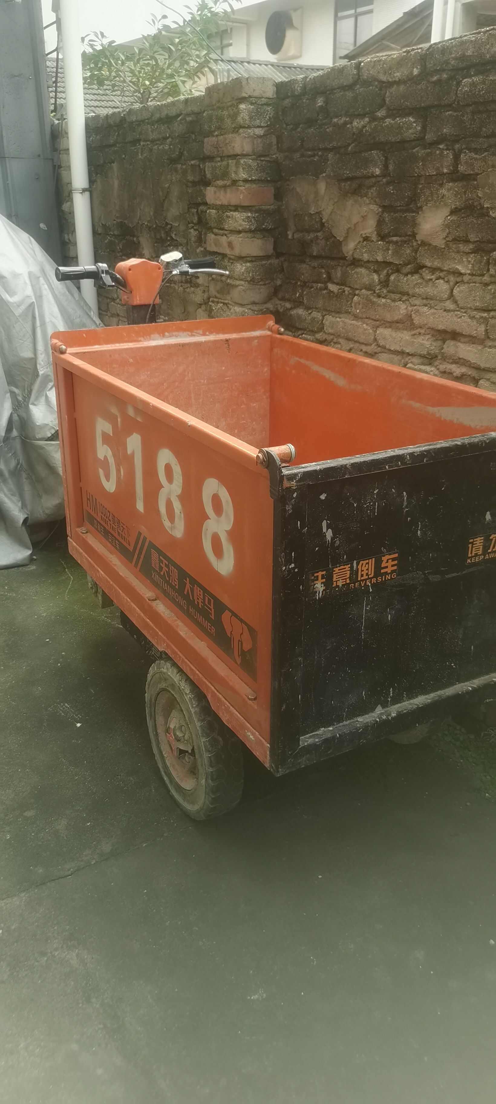 运输装卸机械，工地用8成新，才用一个月，新车44oo元，