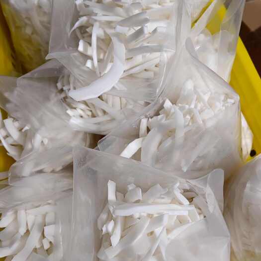 越南椰片，厂家直发，一年四季供货。