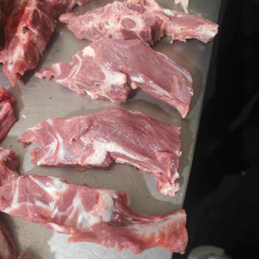 郑州内蒙加肉羊寸骨，寸脊骨，羊蝎子火锅
