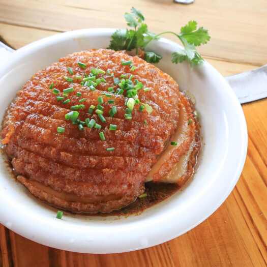 陆川县【扣肉】中国八大名猪陆川猪扣肉色香味俱全！一件代发