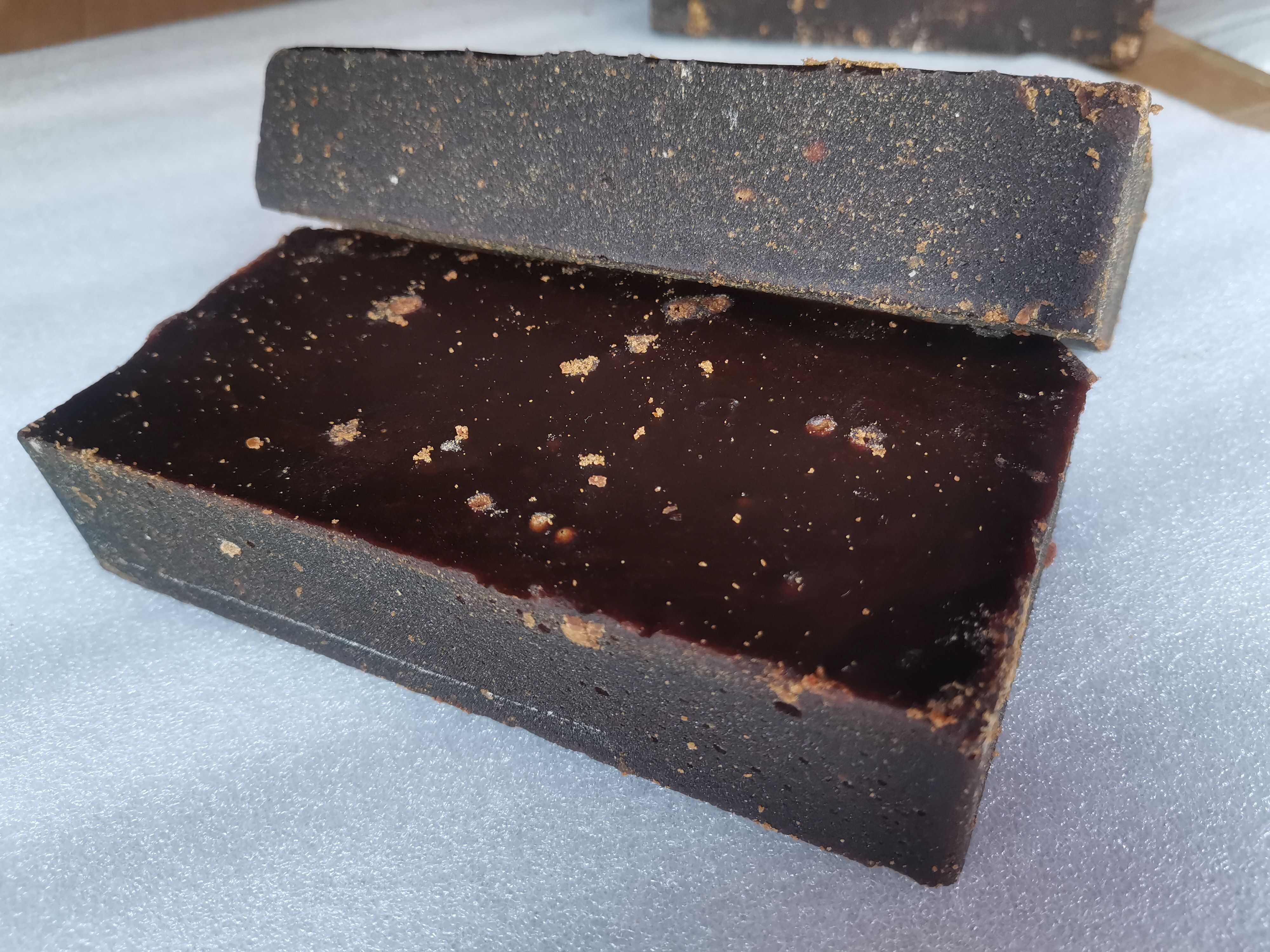 云南甘蔗传统手工红糖老黑糖土红糖块黑片糖酵素月子
