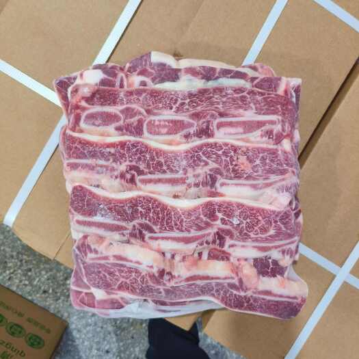  牛仔骨