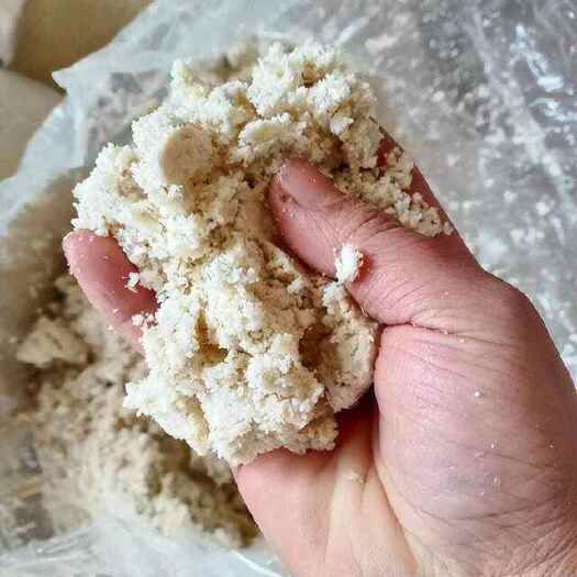 新鲜豆腐渣、厂家直销、高蛋白、低价养殖好饲料！