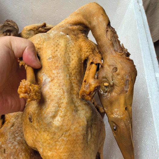 成都卤鸭，全熟卤鸭，江湖地摊卤菜店热卖产品批发