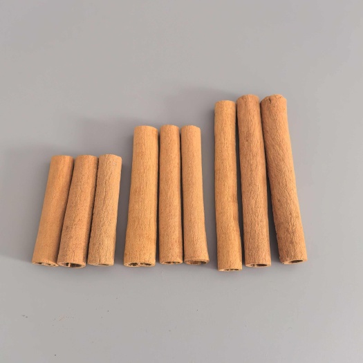岑溪市广西产地肉桂烟仔桂刮皮桂无硫天然晾晒去皮烟仔桂批发