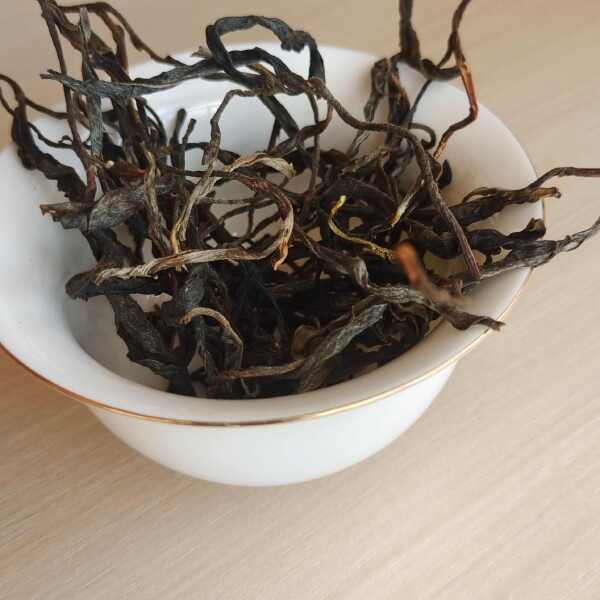 云南特产古树茶临沧产区忙肺古树秋茶晒青散茶500克