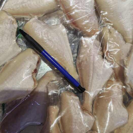 重庆市特干黑尾精品耗儿鱼去箱9斤，50条左右