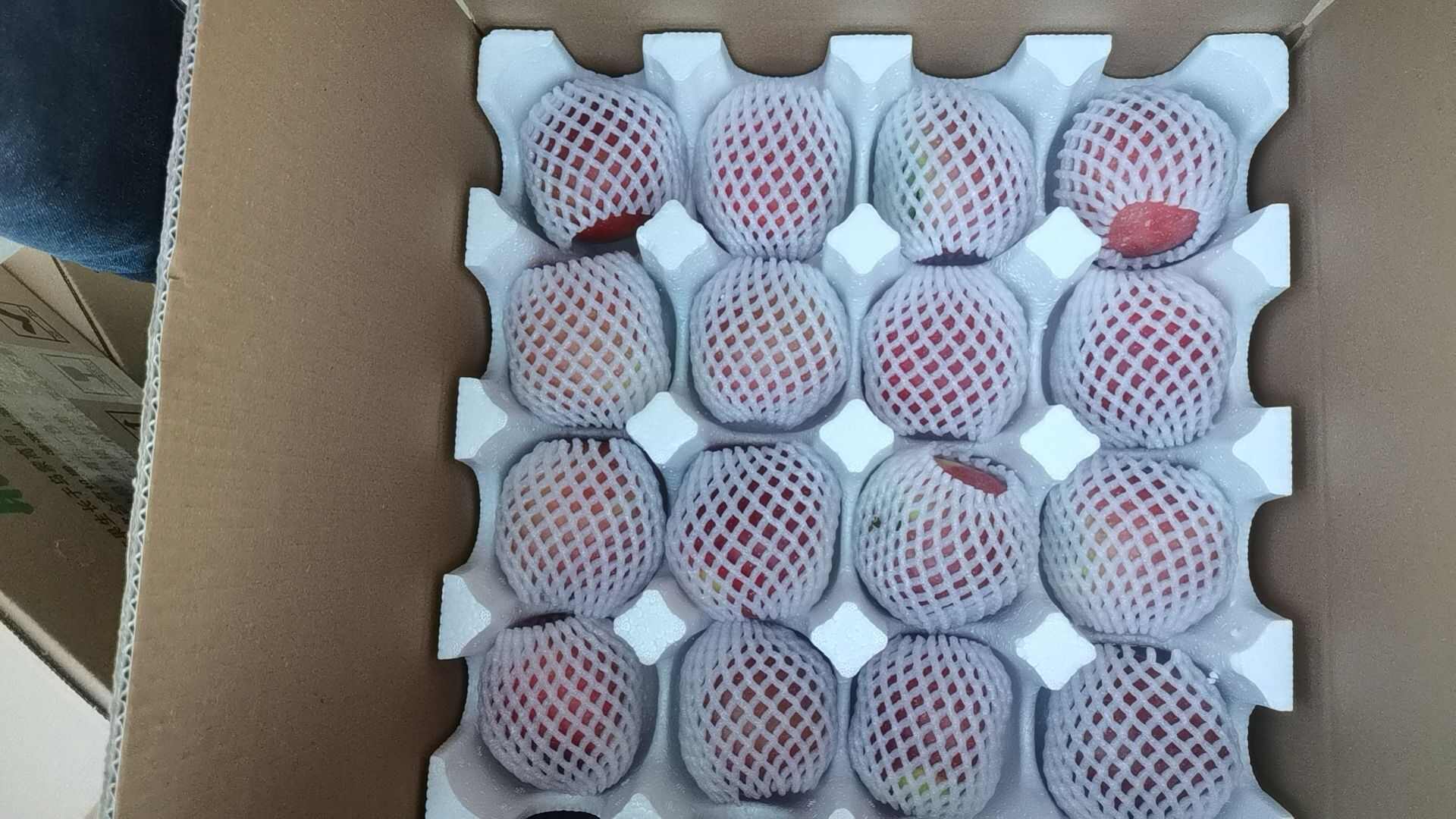 云南昭通苹果现摘现发不抛光不打腊