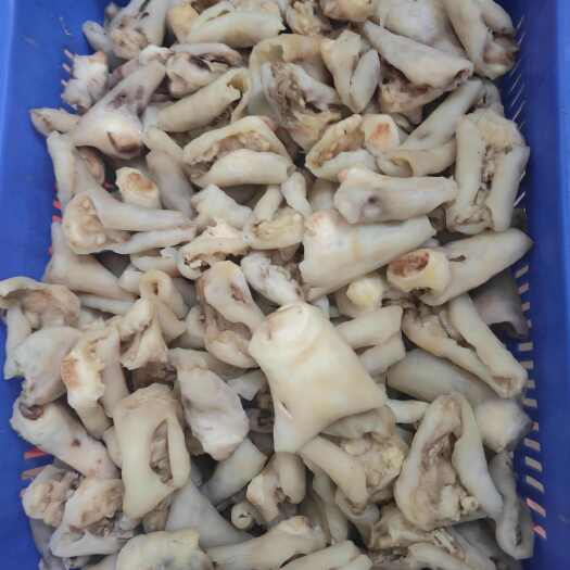 深圳牛蹄子  牛蹄皮  牛脚皮，带小脚趾，手工去毛，干净