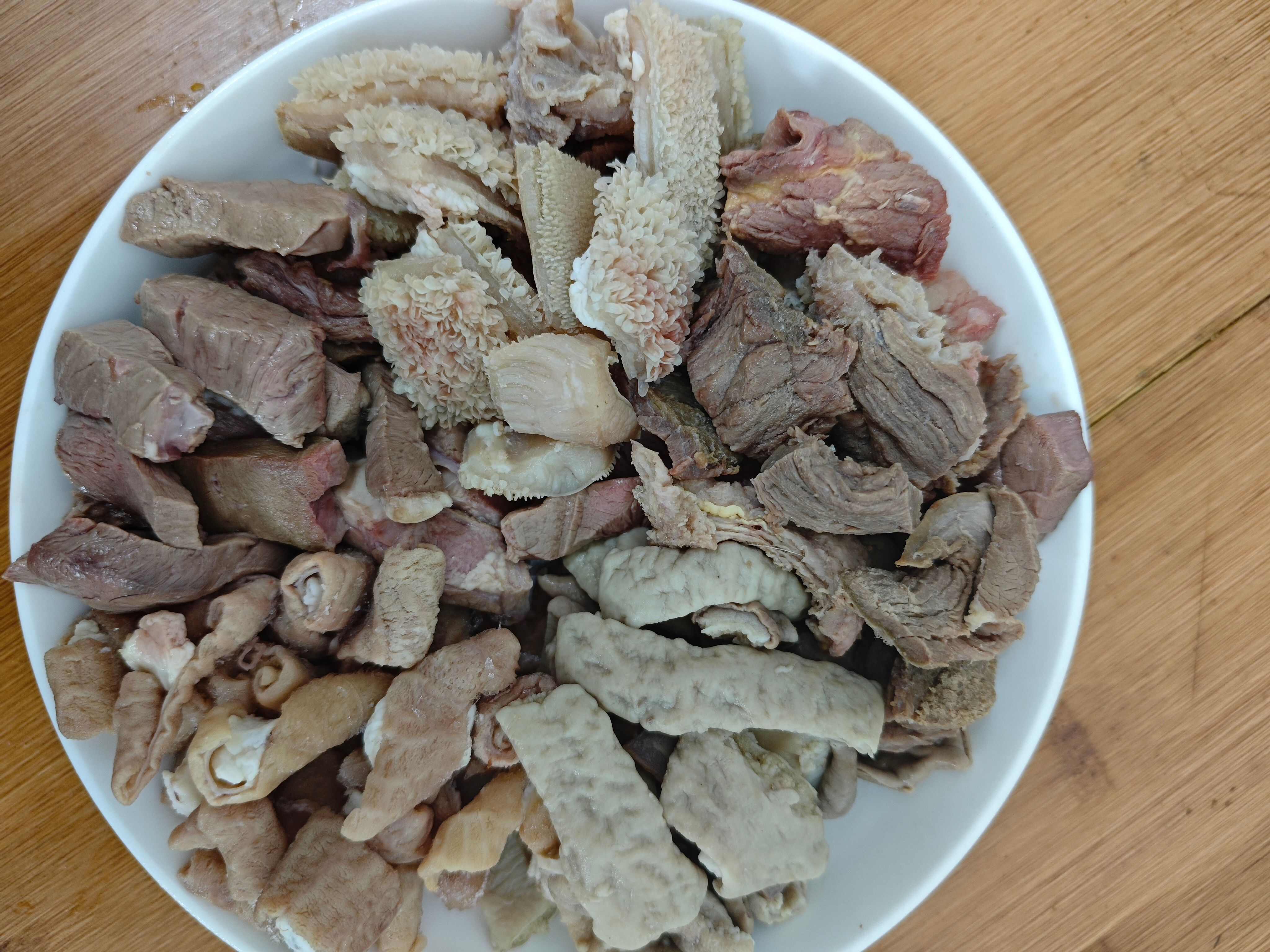 精品牛杂（可根客户需求定做）无牛肝、牛肺、牛皮丝，源头直售。