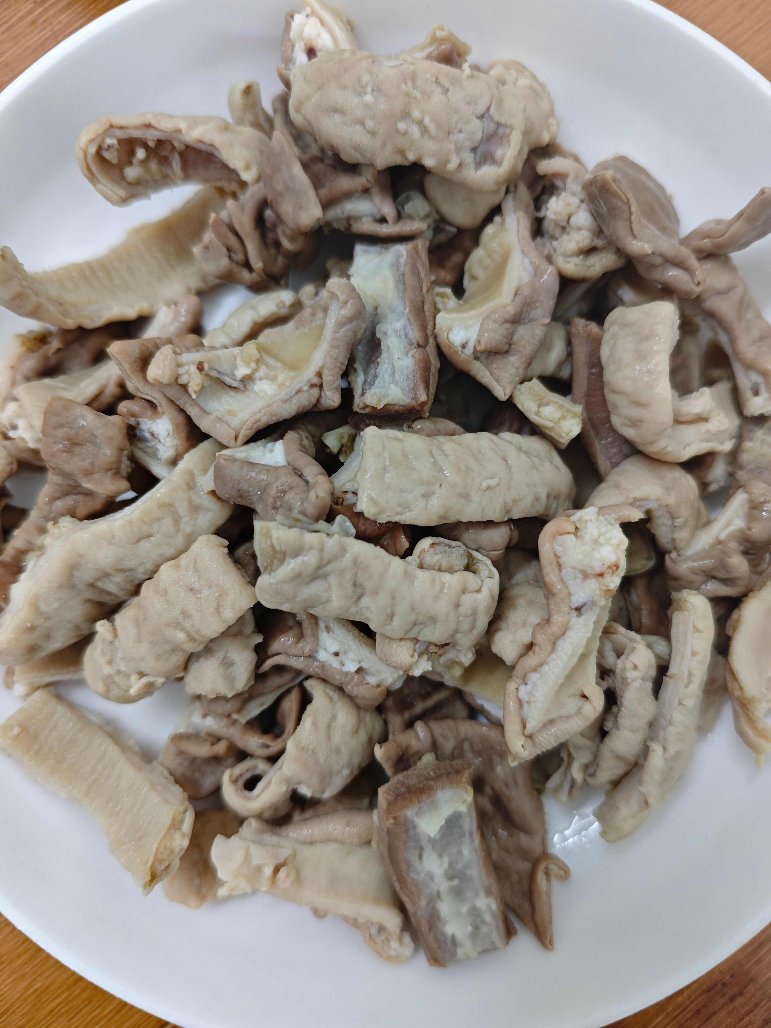 精品牛杂（可根客户需求定做）无牛肝、牛肺、牛皮丝，源头直售。