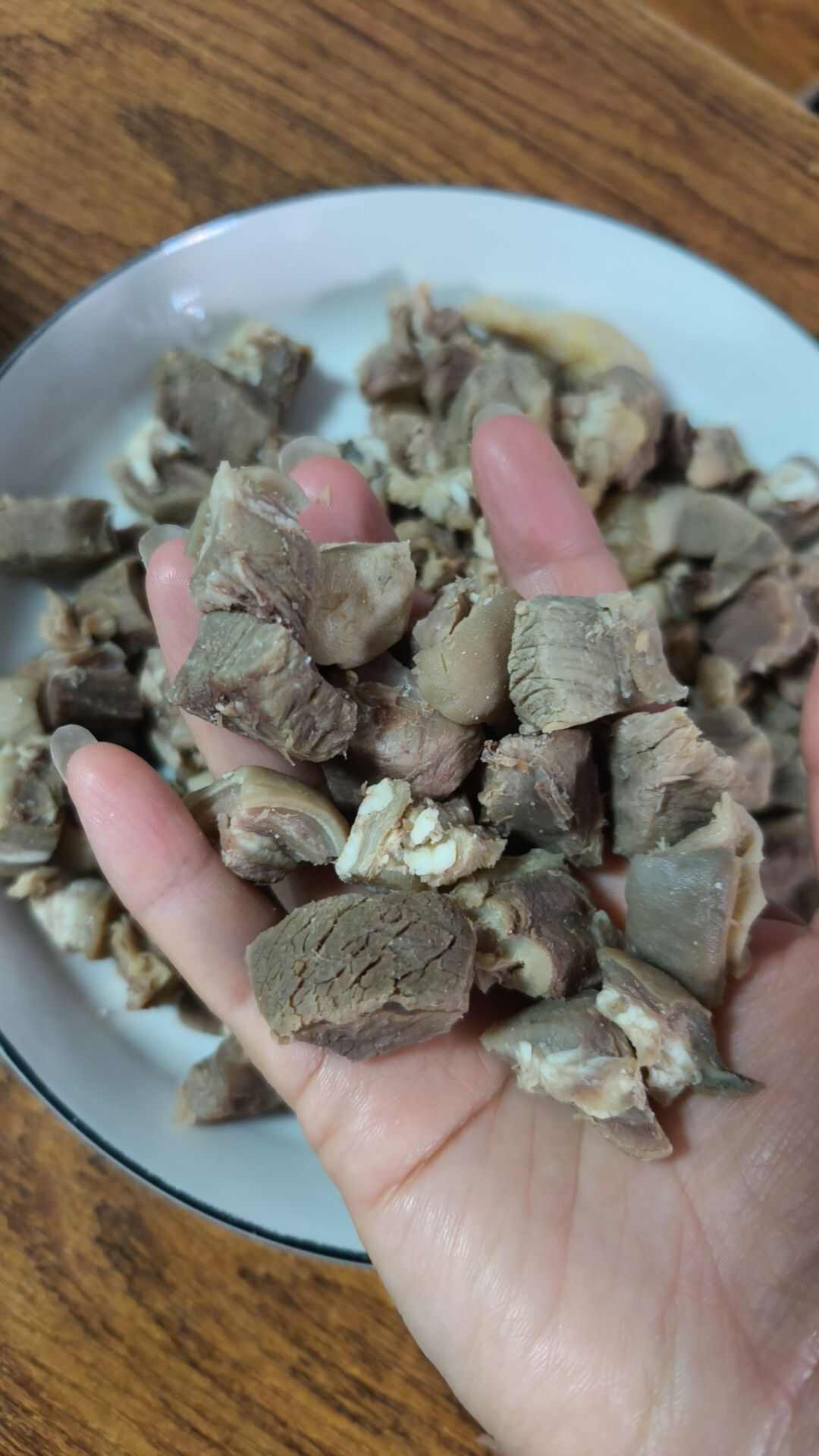 羊碎肉，切好的小块羊肉，价格合适，质量保证支持样品一件起试货
