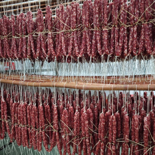 广式腊肠广东腊肠中山黄圃美味腊肠香肠餐饮饭堂地摊厂家