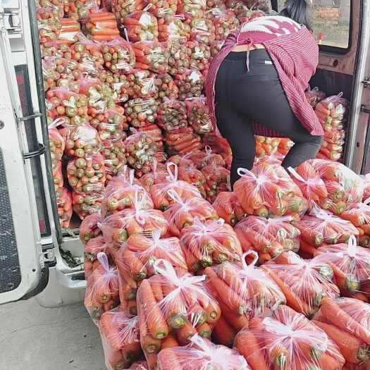 东台市大量供应市场三红胡萝卜