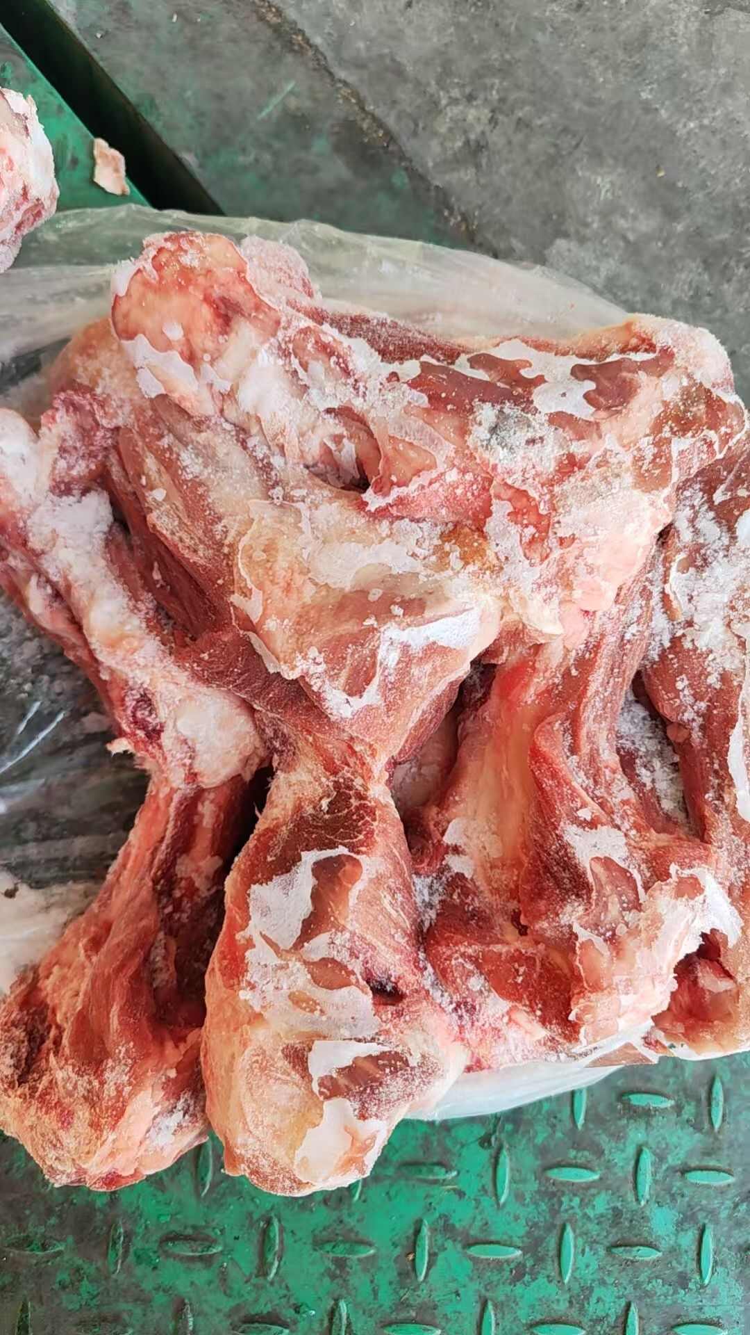 万福带肉前腿骨