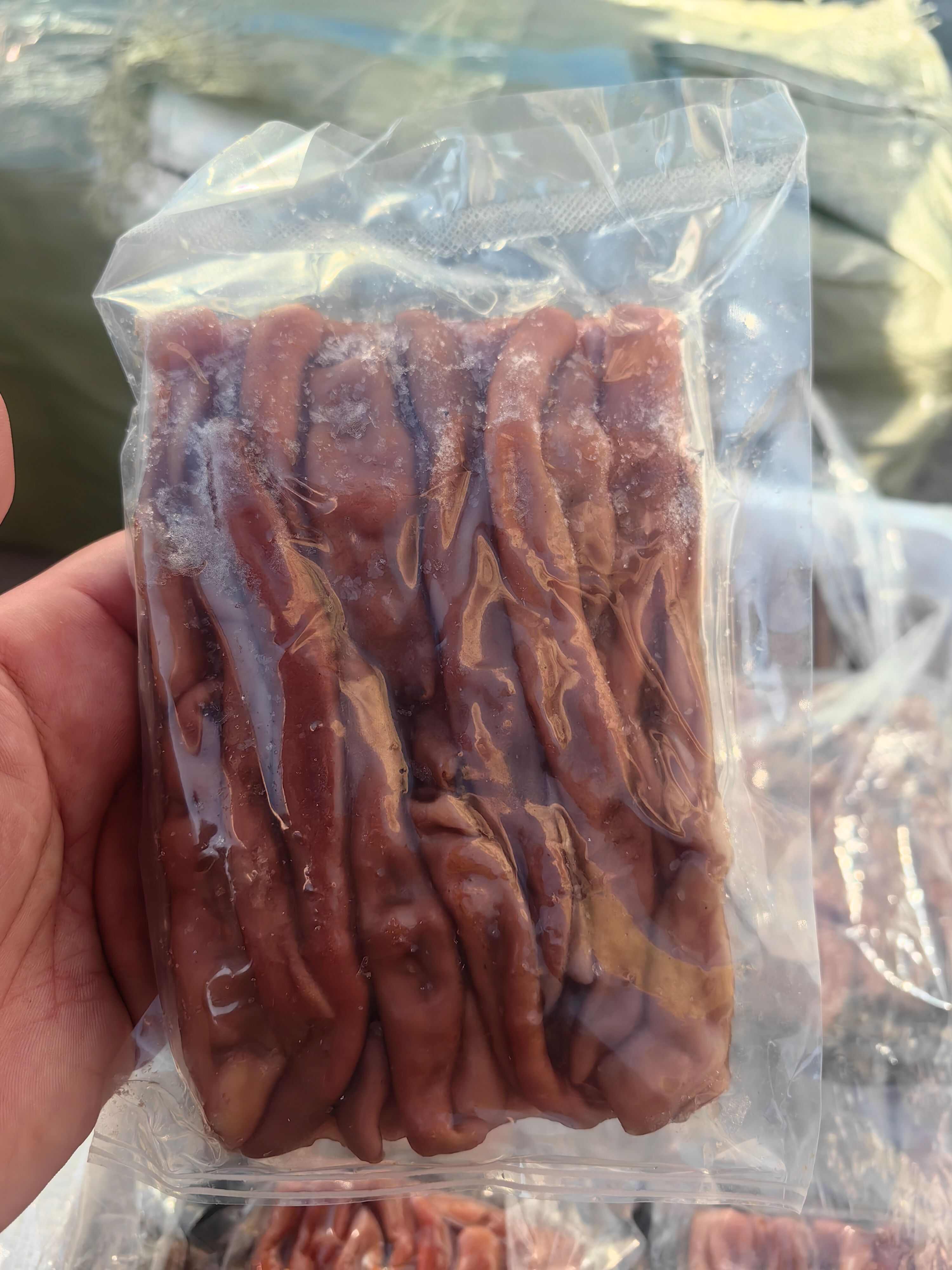 海腸一板200克，一箱110板