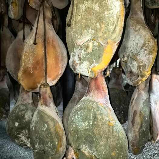 昆明大半截火腿，各种干度