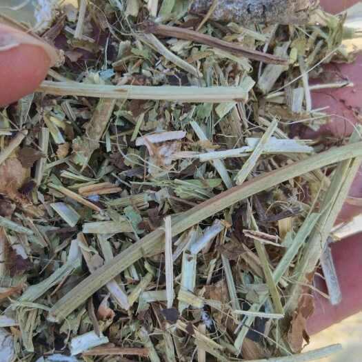 正阳县花生秧，小麦秸秆