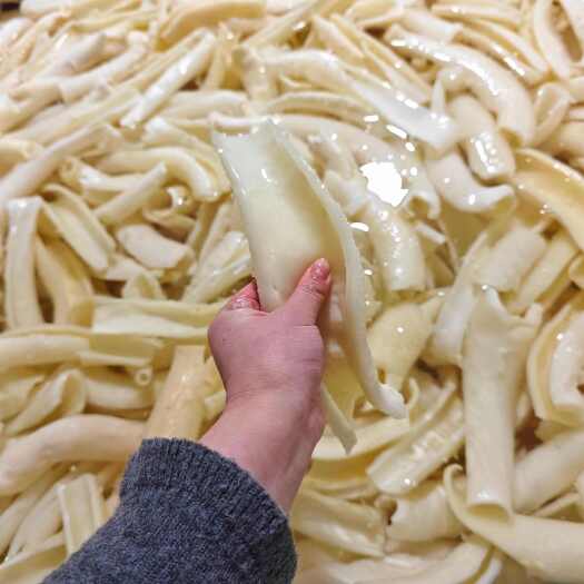成都牛黄喉 牛副产品火锅食材厂家批发