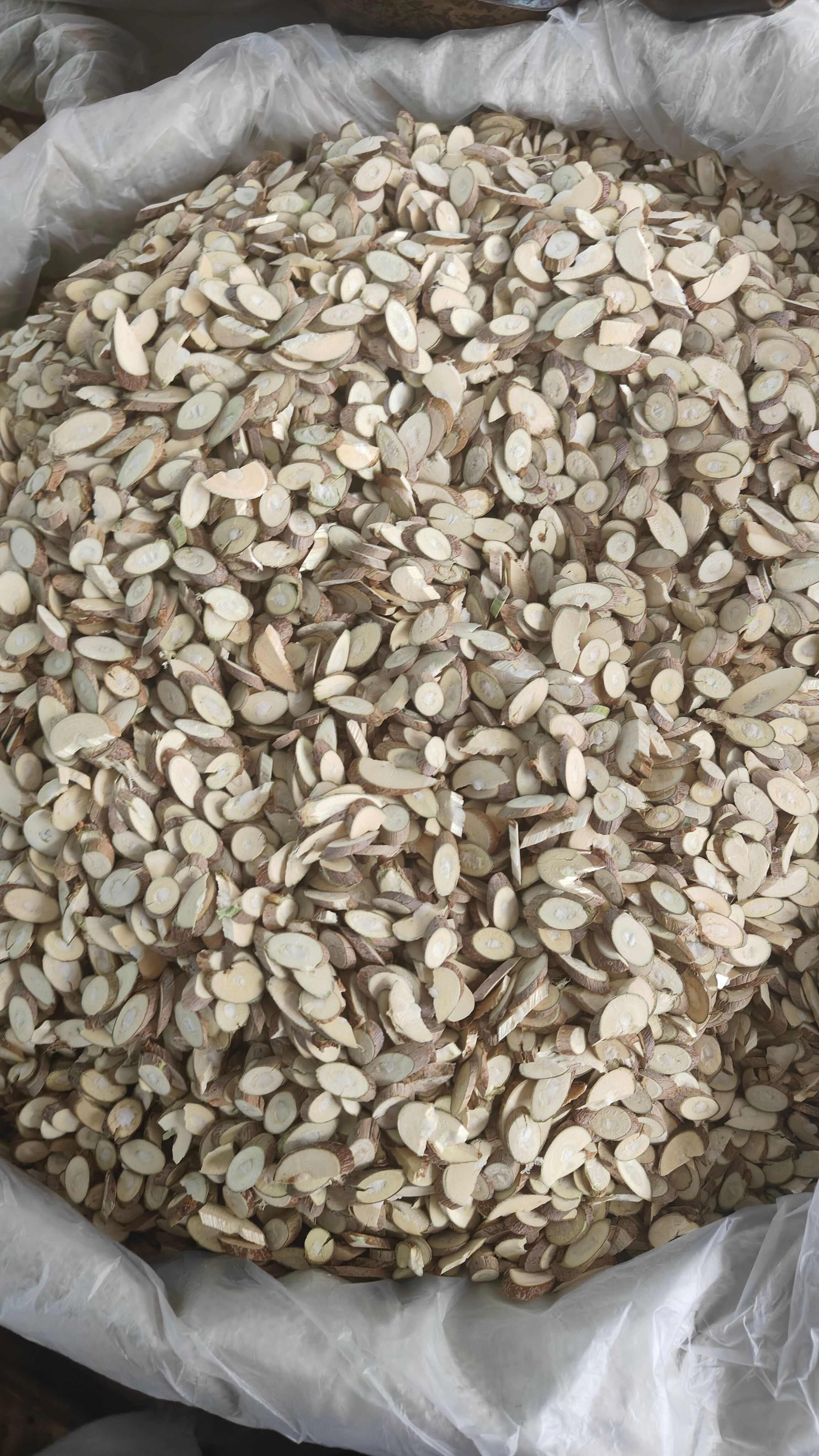 桑枝别名桑枝片桑条、嫩桑枝，量大从优