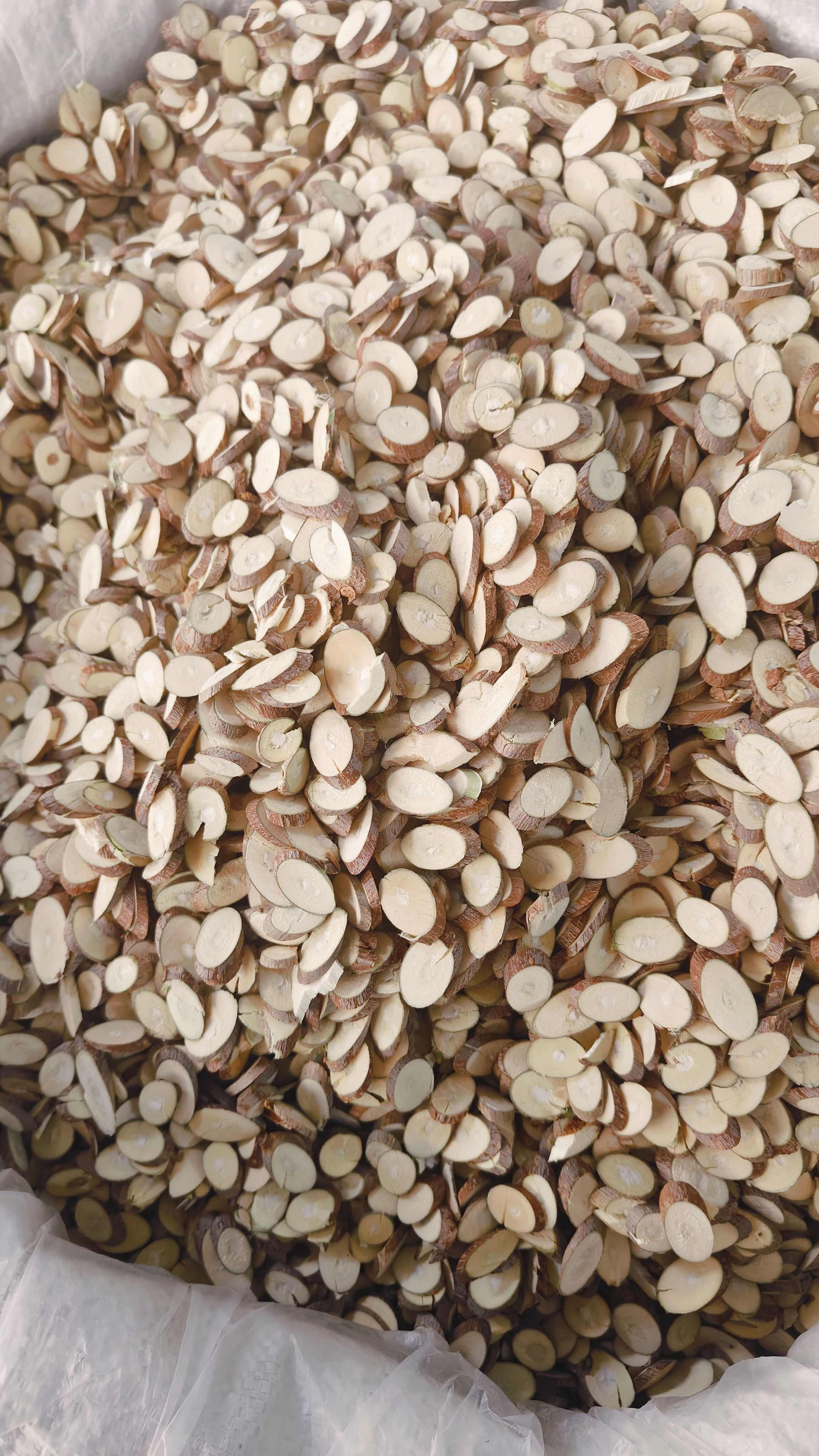 桑枝别名桑枝片桑条、嫩桑枝，量大从优