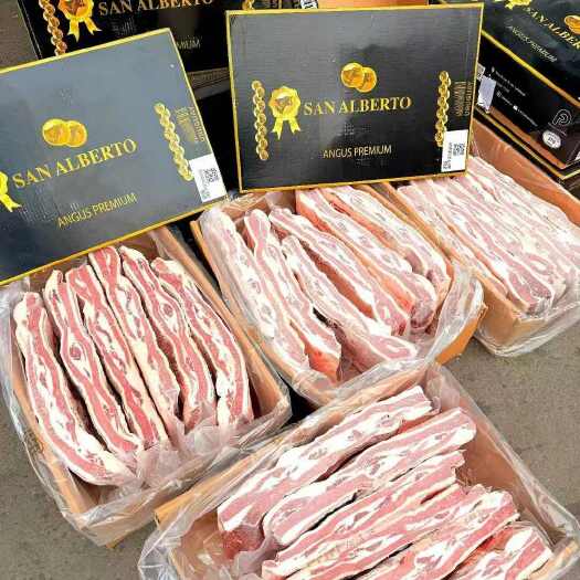 上海379上方次肥牛（牛五花）3+等级肥瘦均匀，中低端火锅店