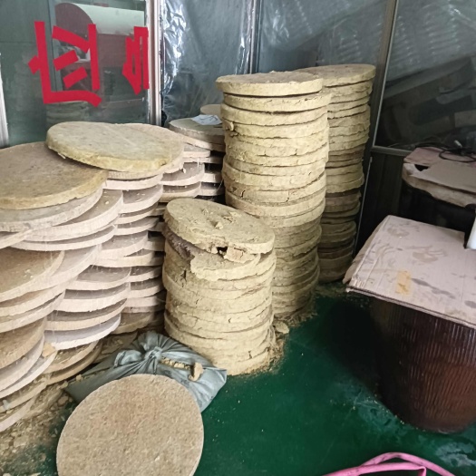 郓城县黄豆饼，老式压榨黄豆饼，养殖饲料饼，上地肥料饼